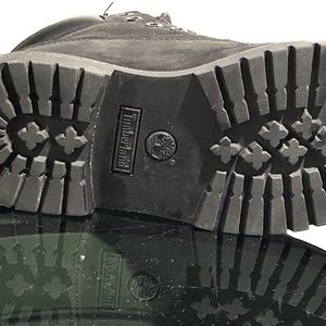 Timberland Boys size 2 Black Timberland Boots